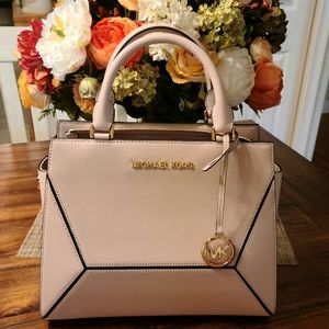 NWOT Authentic Michael Kors Handbag